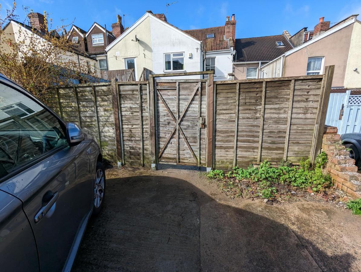 5 Bed Terraced Family Home Bristol + Parking Екстер'єр фото